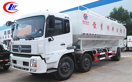 30立方東風(fēng)天錦小三軸<a href=http://m.kwoe.cn/siliaoche/ target=_blank class=infotextkey>飼料車</a>