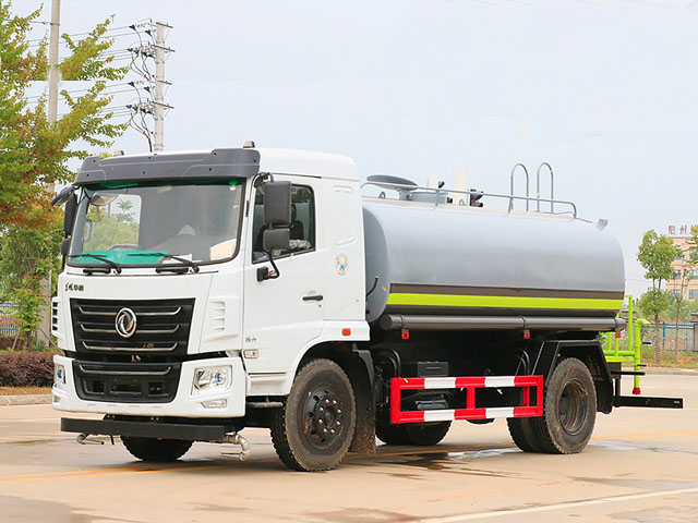 東風(fēng)華神國(guó)六F5灑水車(chē)
