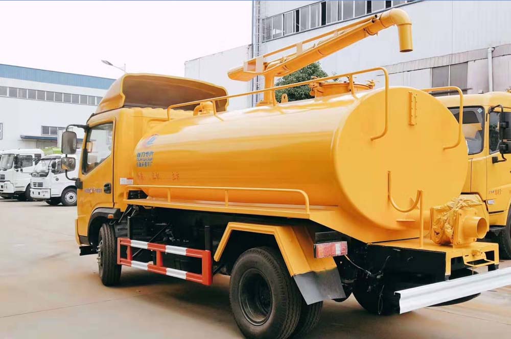 時風風馳5方吸糞車圖片5